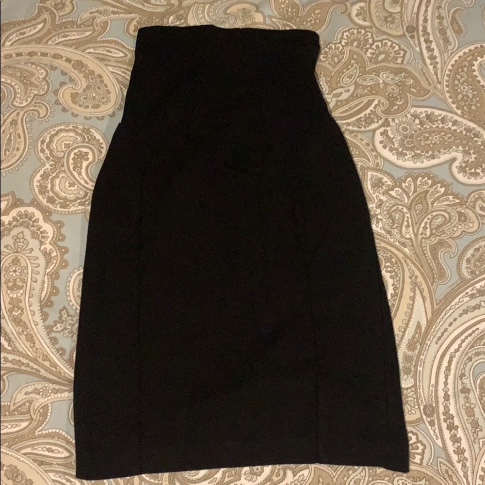 A Pea in the Pod Black Maternity Skirt size Small